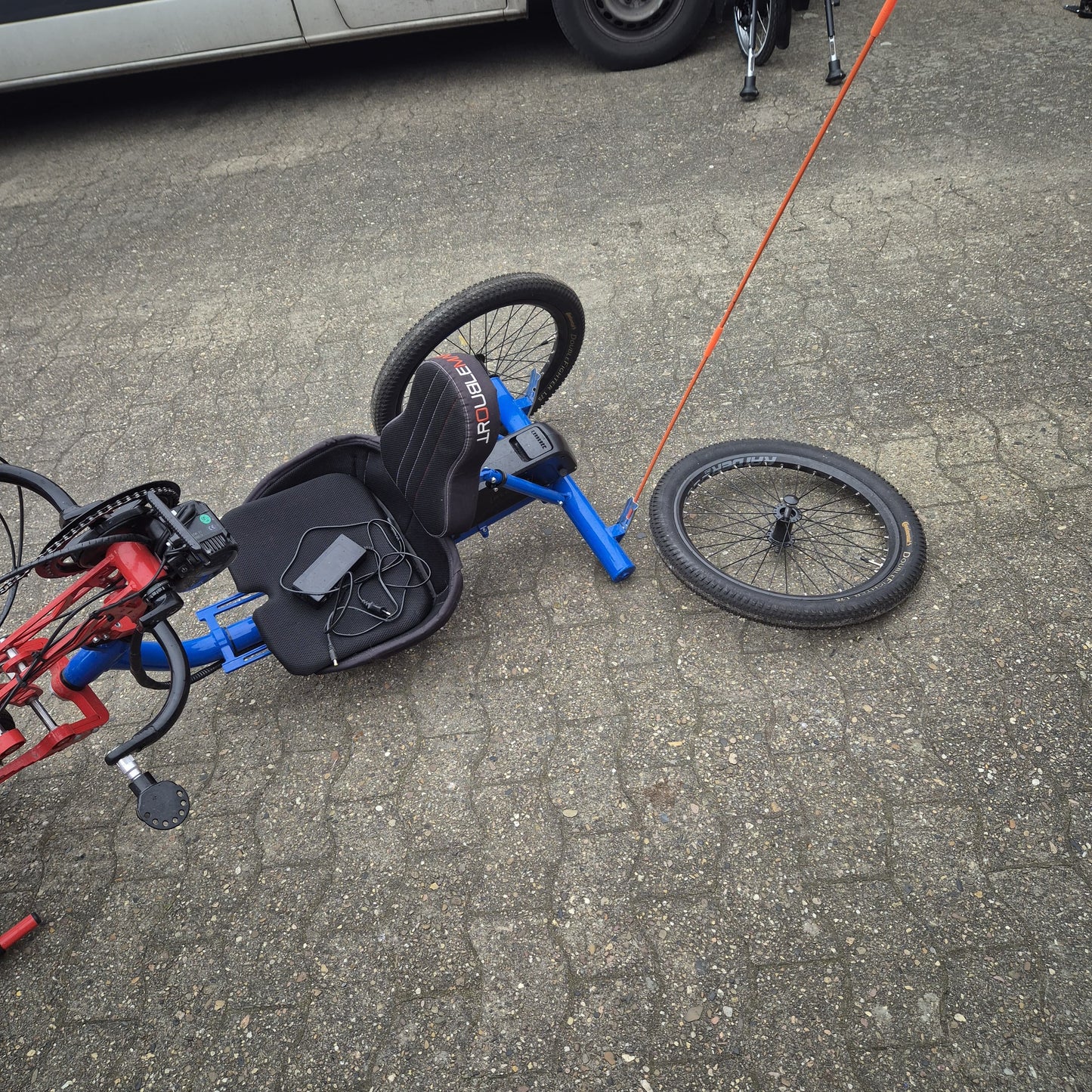 Kids SPORT-ON Troublemaker Handbike Liegebike B-Ware