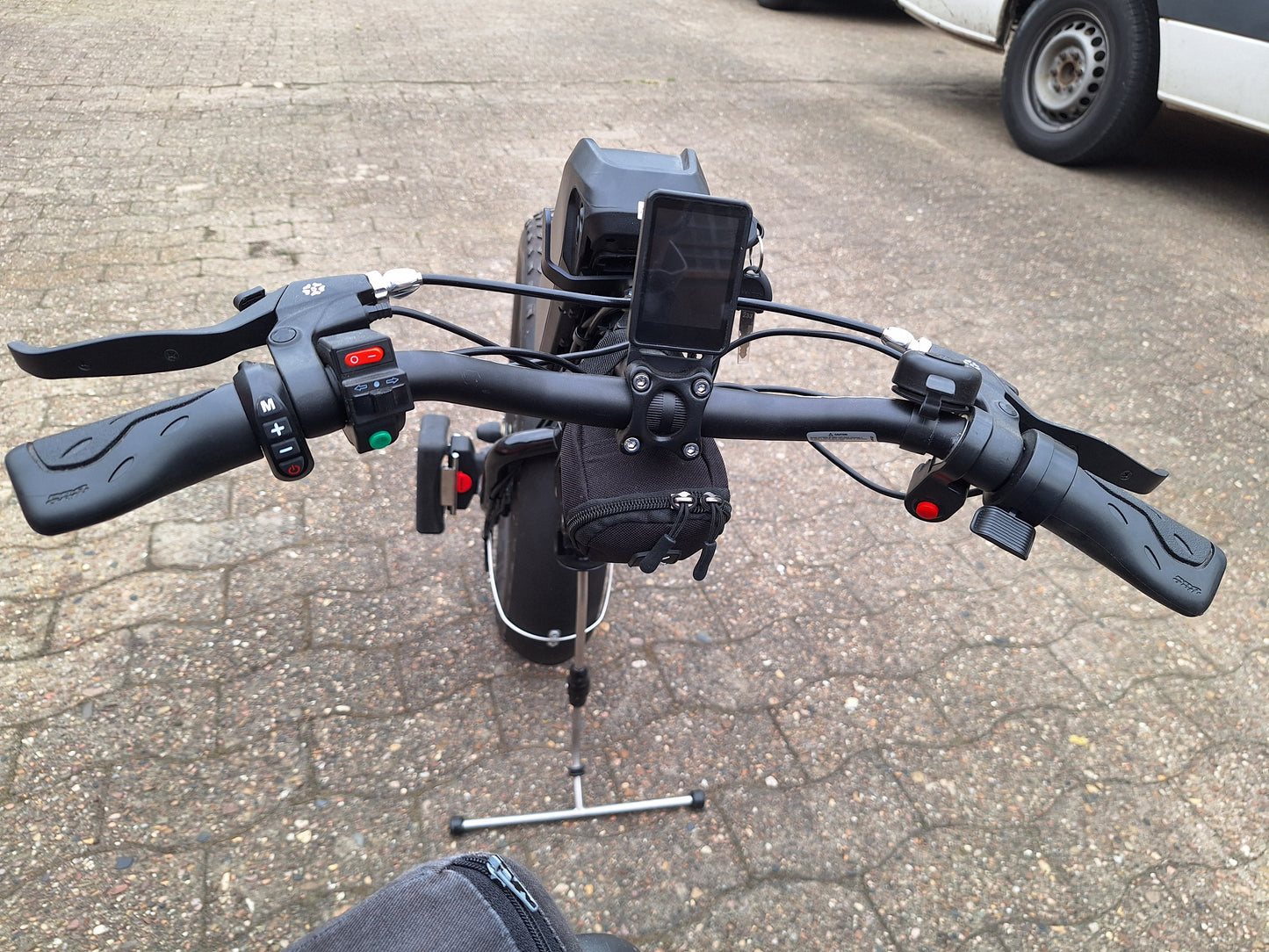 Klaxon Monster Ottobock Etac Wolturnus Zuggerät Handbike(B-Ware)
