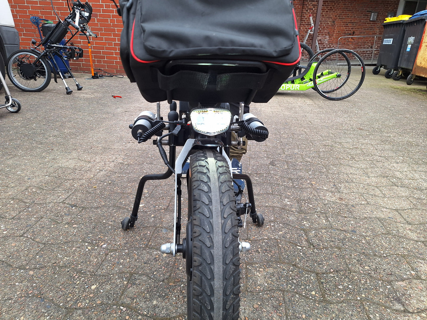 Rehasense PAWS Cruiser TETRA Zuggerät Handbike (B-Ware)