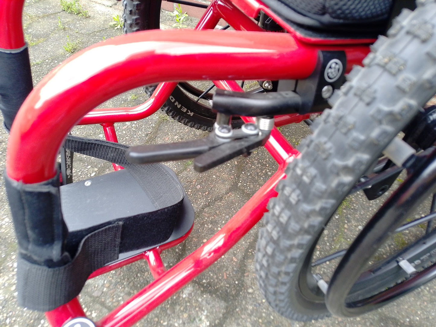 WCMX Skate Rollstuhl „Jumper“ MTB Edition mit Hydraulik-Dämpfern – Ausstellungstück