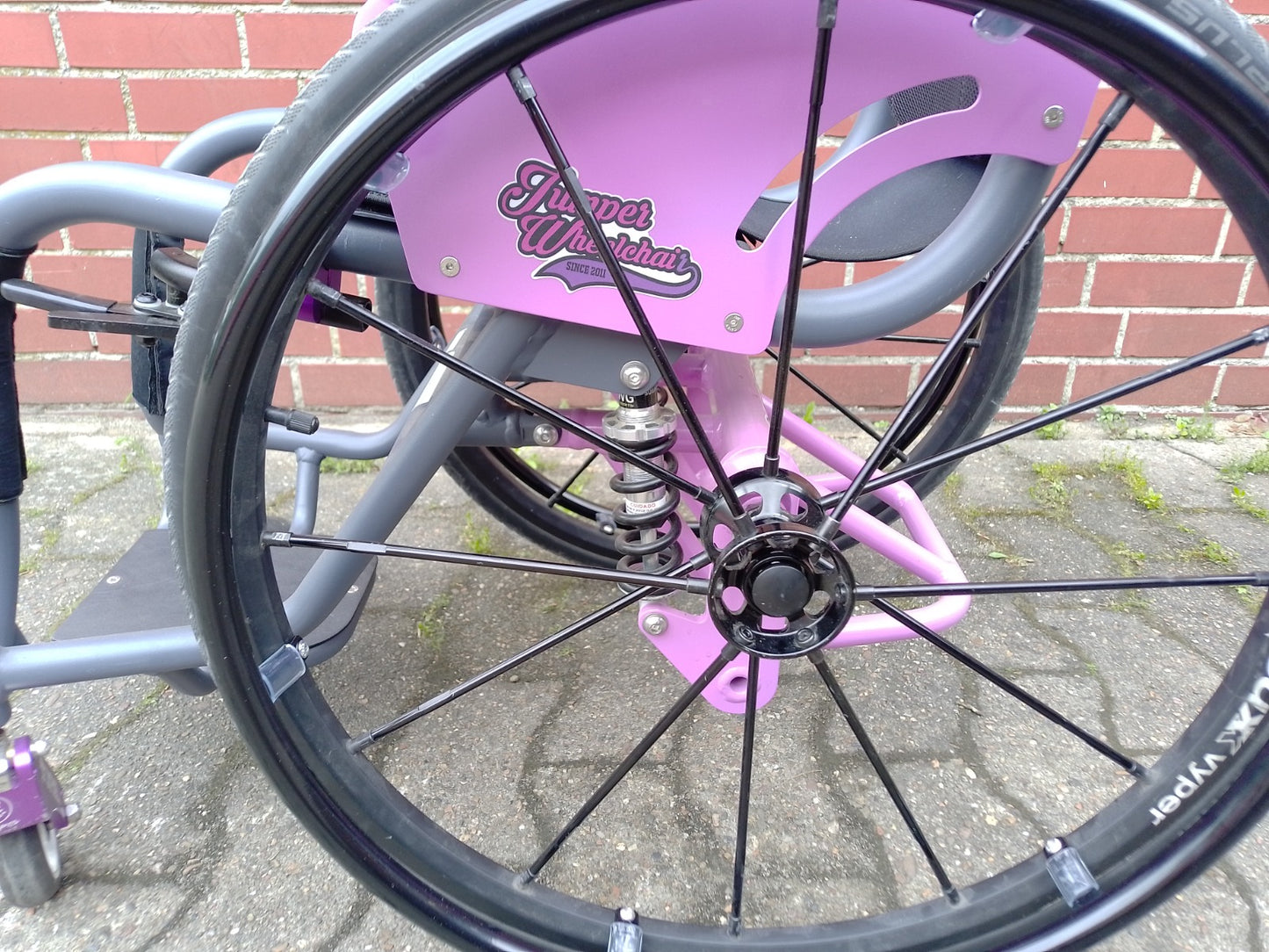 WCMX Skate Rollstuhl Jumper Wheelchair Pink/Lila 24" Ausstellungstück