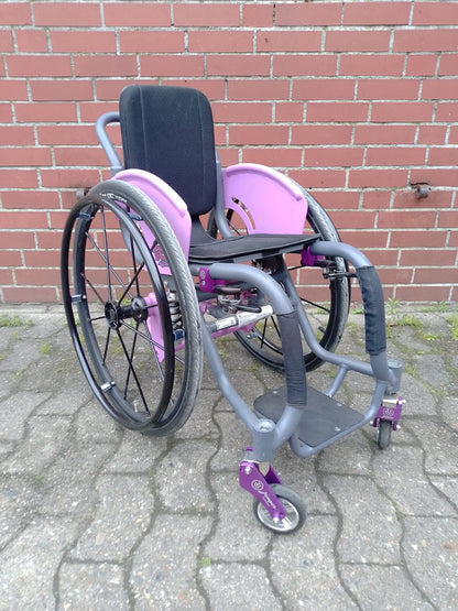 WCMX Skate Rollstuhl Jumper Wheelchair Pink/Lila 24" Ausstellungstück